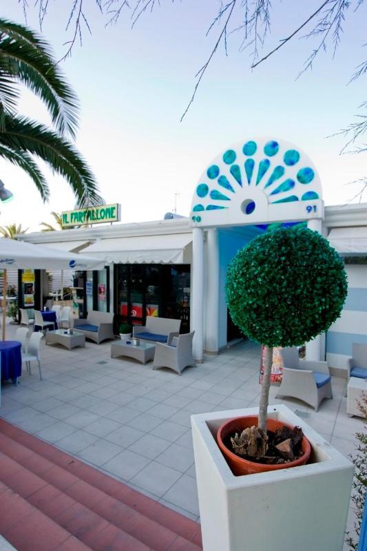 Hotel Mocambo Piscina E Spiaggia San Benedetto del Tronto Eksteriør billede